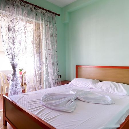 Rei Apartments Saranda Chambre photo