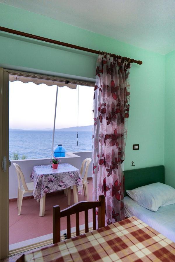 Rei Apartments Saranda Extérieur photo